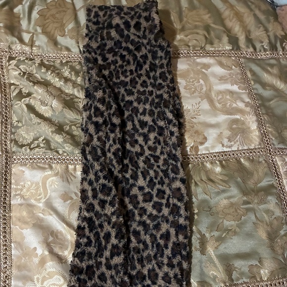 Scarf - Picture 1 of 2